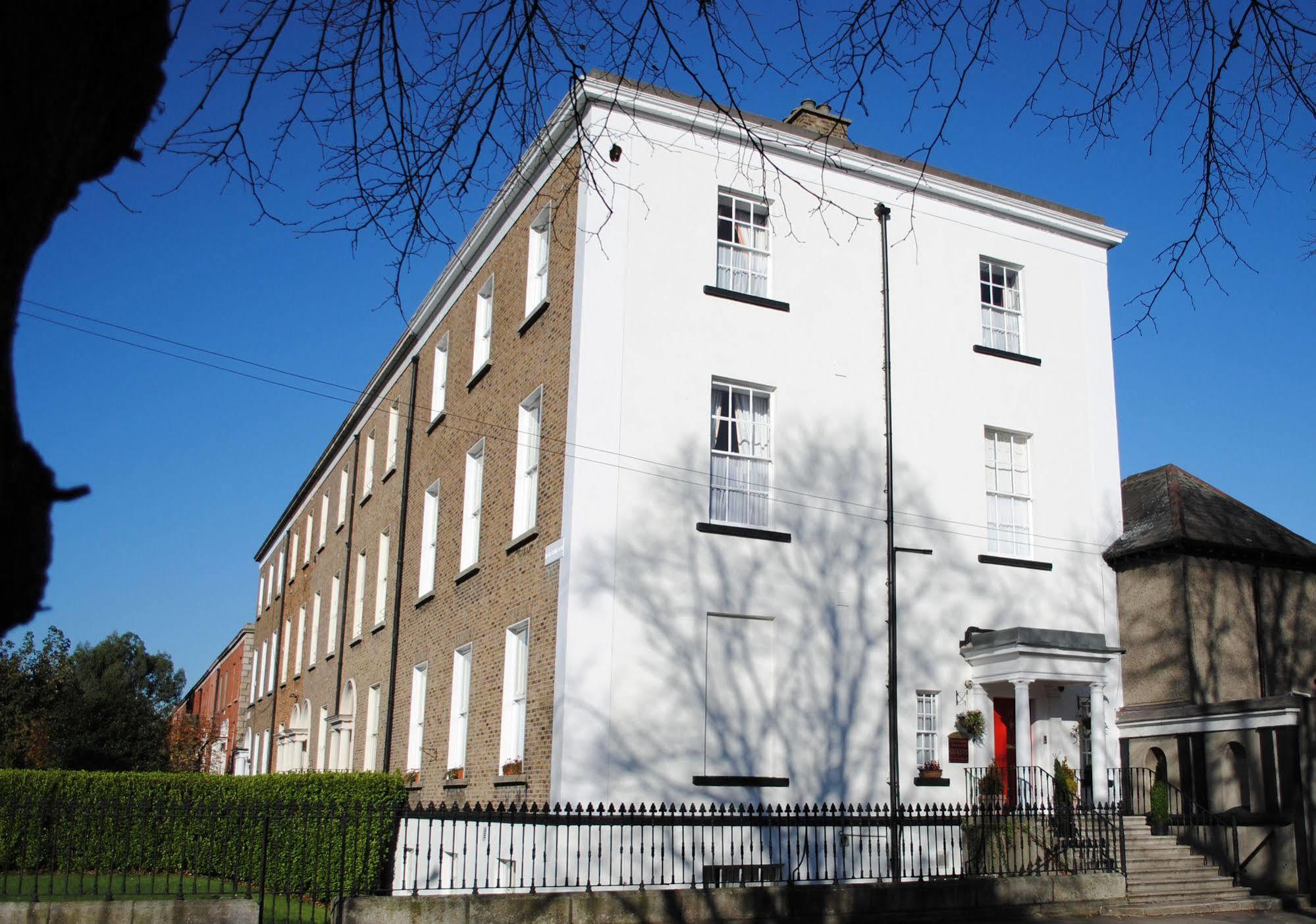 Morehampton Townhouse Дъблин Екстериор снимка